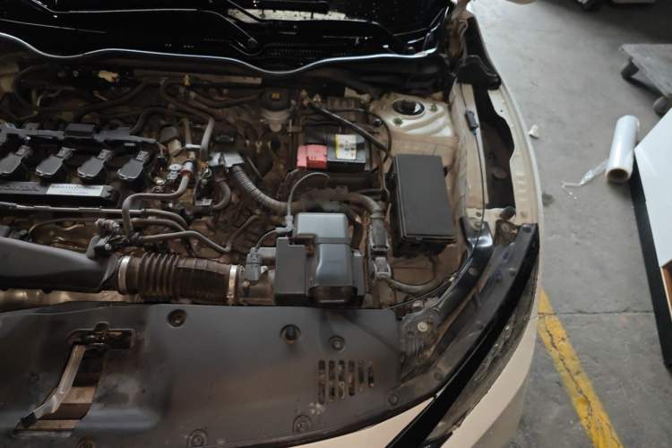 Used Honda Civic 2019 220TURBO CVT Power Edition China VI Emission Standard Engine Bay Left