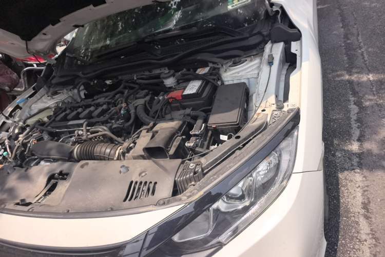 Used Honda Civic 2019 220TURBO CVT Dynamic Edition China VI Engine Bay Left