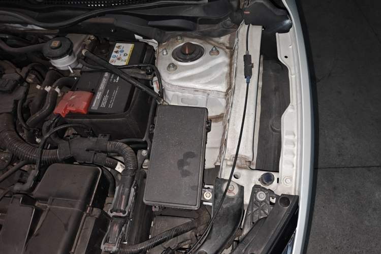 Used Honda Civic 2019 220TURBO CVT Dynamic Edition China VI Engine Bay Left