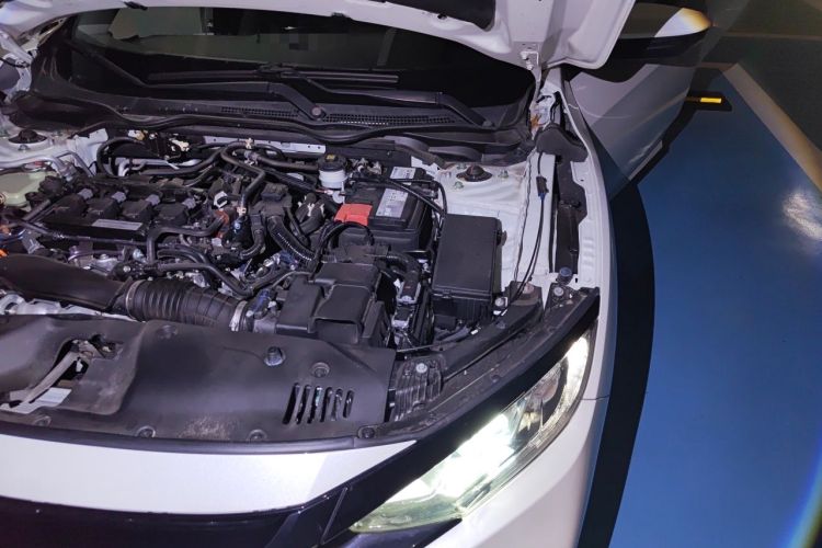 Used Honda Civic 2019 220TURBO CVT Dynamic Edition China VI Emission Standard Engine Bay Left