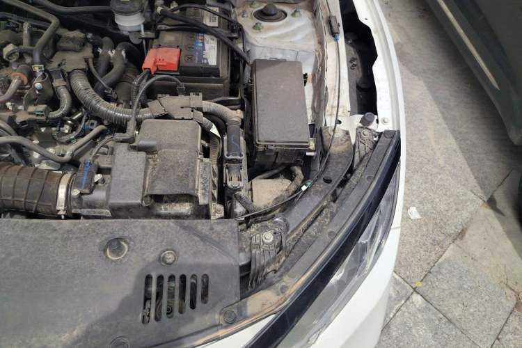Used Honda Civic 2019 220TURBO CVT Dynamic Edition China VI Engine Bay Left