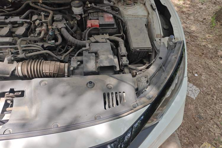 Used Honda Civic 2019 220TURBO CVT Power Edition China VI Emission Standard Engine Bay Left
