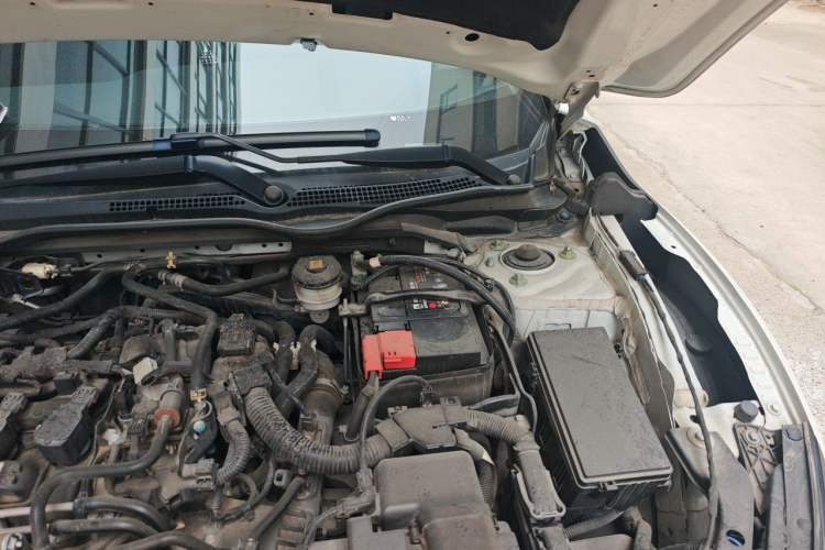 Used Honda Civic 2019 220TURBO CVT Dynamic Edition China VI Engine Bay Left