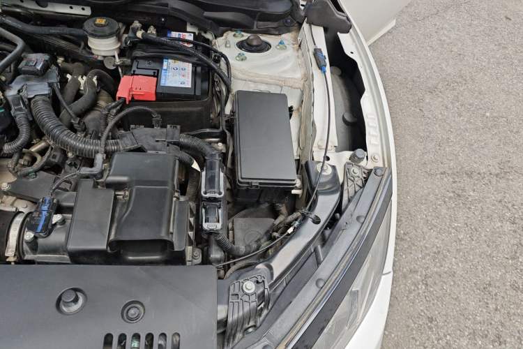 Used Honda Civic 2019 220TURBO CVT Dynamic Edition China V Emission Standard Engine Bay Left