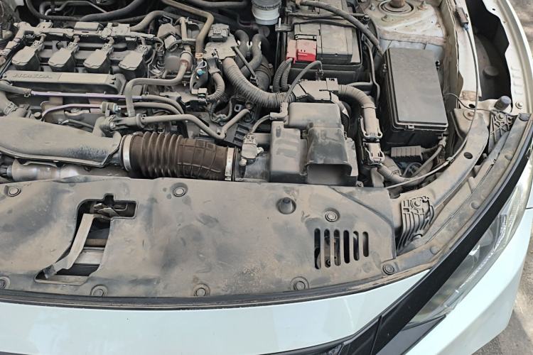 Used Honda Civic 2019 220TURBO Manual Jinkong Edition China VI Engine Bay Left