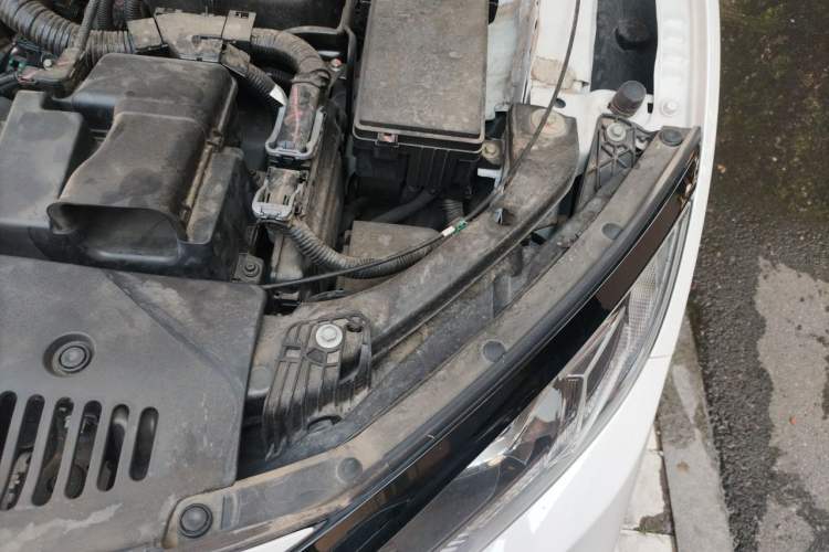 Used Honda Civic 2019 220TURBO Manual Jinkong Edition China VI Engine Bay Left