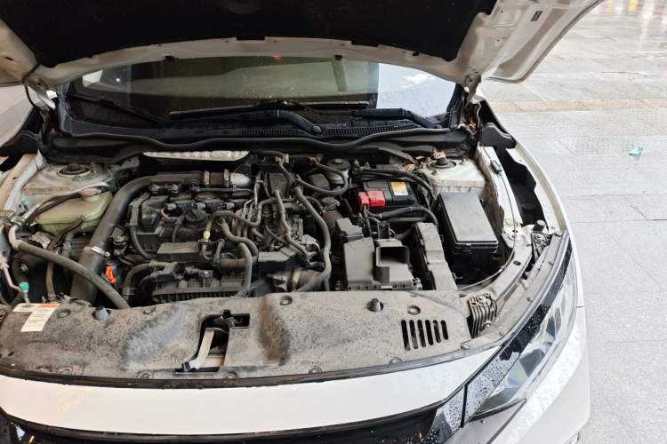 Used Honda Civic 2019 180TURBO CVT Shangdong Edition China VI Engine Bay Left