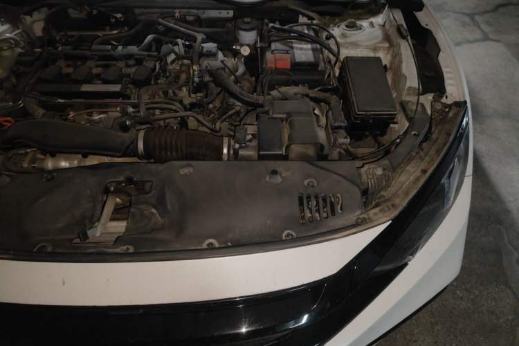Used Honda Civic 2019 220TURBO CVT Dynamic Edition China VI Emission Standard Engine Bay Left