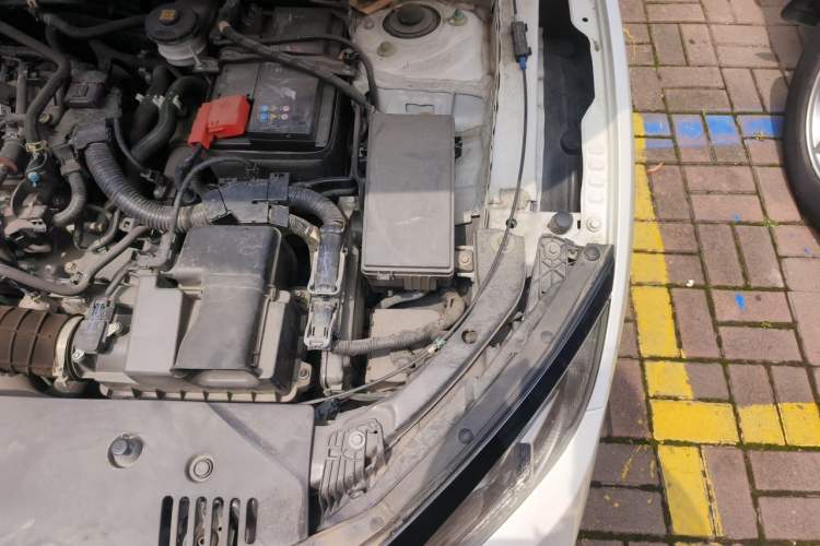 Used Honda Civic 2019 220TURBO CVT Dynamic Edition China VI Engine Bay Left