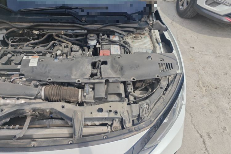 Used Honda Civic 2019 220TURBO CVT Dynamic Edition China VI Emission Standard Engine Bay Left