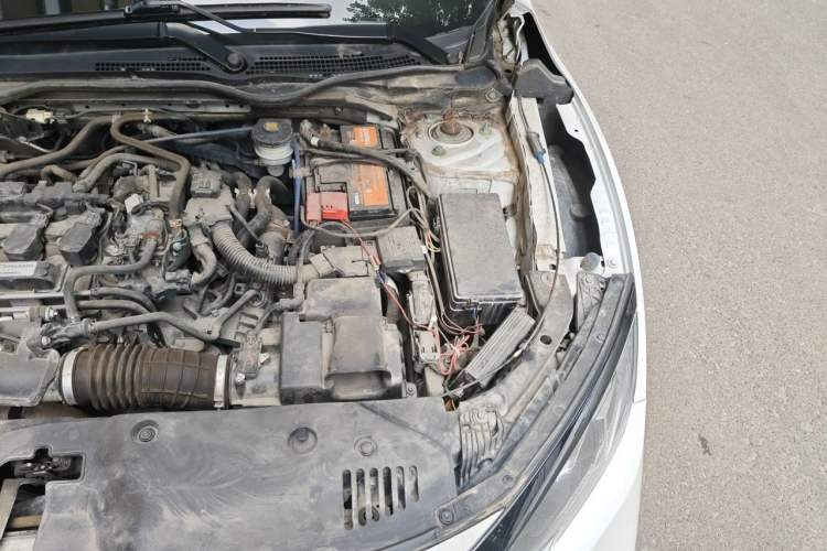Used Honda Civic 2019 220TURBO CVT Dynamic Edition China VI Emission Standard Engine Bay Left