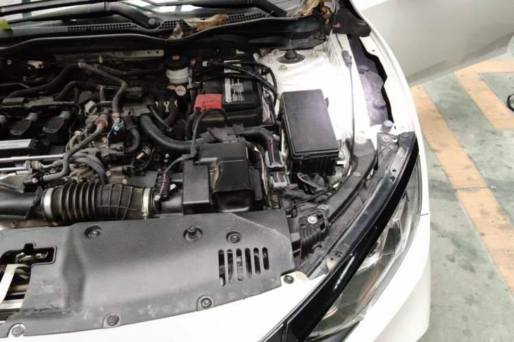Used Honda Civic 2019 220TURBO CVT Dynamic Edition China V Engine Bay Left