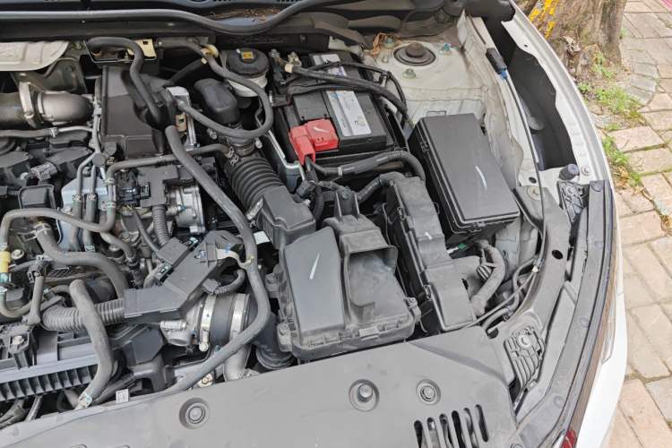 Used Honda Civic 2019 180TURBO CVT Shangdong Edition China V Engine Bay Left
