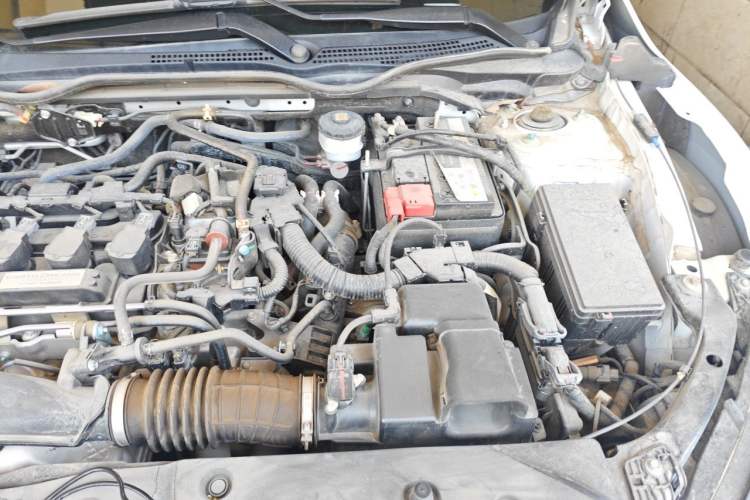 Used Honda Civic 2019 220TURBO CVT Dynamic Edition China VI Emission Standard Engine Bay Left
