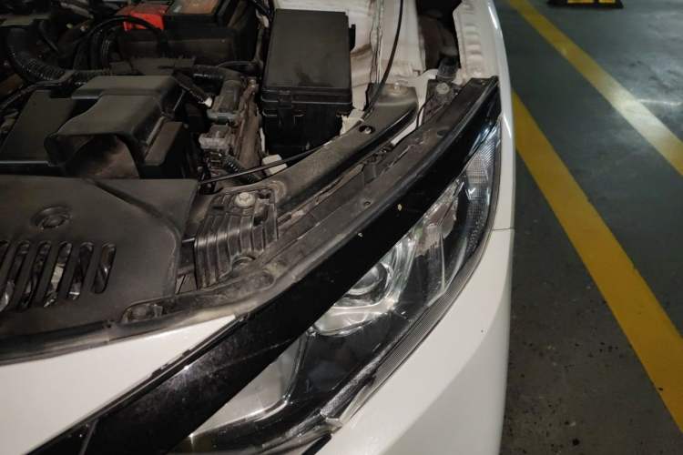 Used Honda Civic 2019 220TURBO CVT Dynamic Edition China VI Engine Bay Left