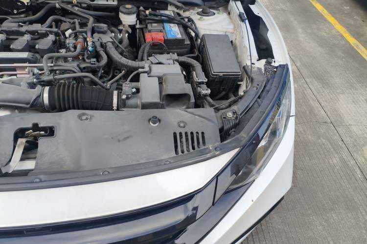Used Honda Civic 2019 220TURBO CVT Dynamic Edition China VI Emission Standard Engine Bay Left