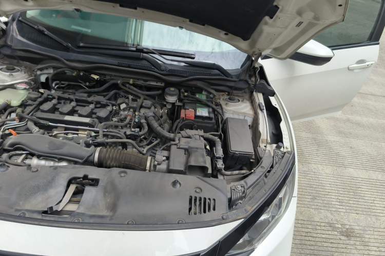 Used Honda Civic 2019 220TURBO CVT Dynamic Edition China VI Engine Bay Left