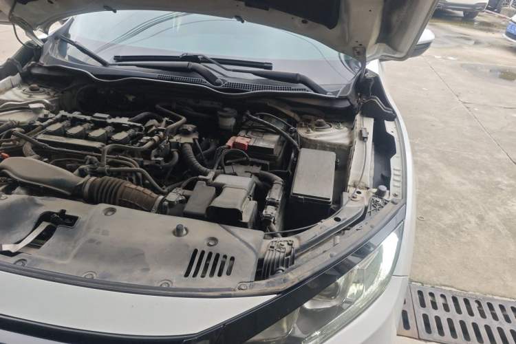 Used Honda Civic 2019 220TURBO CVT Dynamic Edition China VI Engine Bay Left