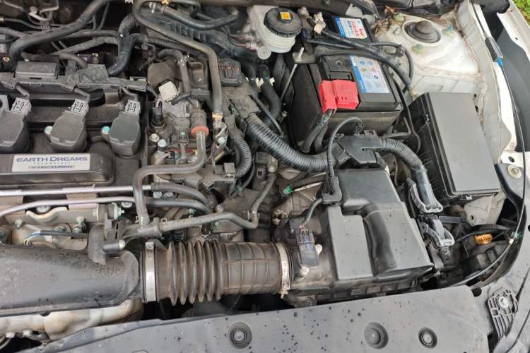 Used Honda Civic 2019 220TURBO CVT Dynamic Edition China VI Emission Standard Engine Bay Left