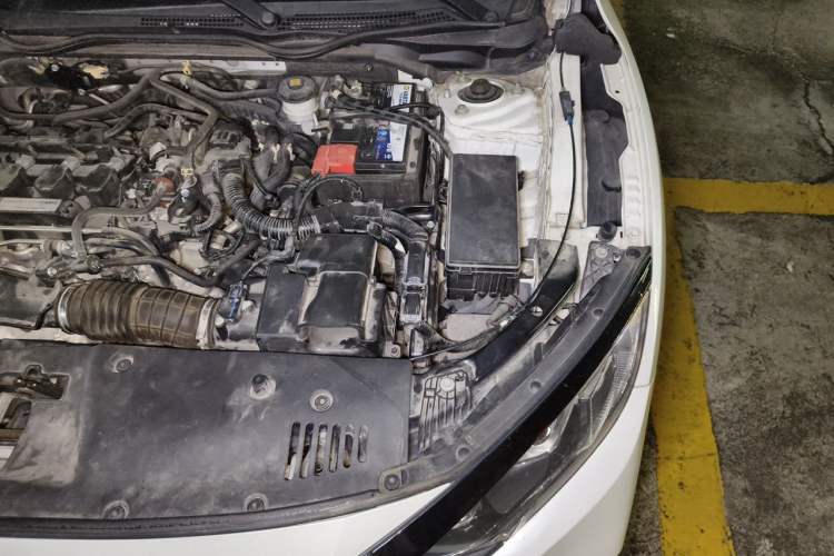 Used Honda Civic 2019 220TURBO CVT Dynamic Edition China VI Engine Bay Left