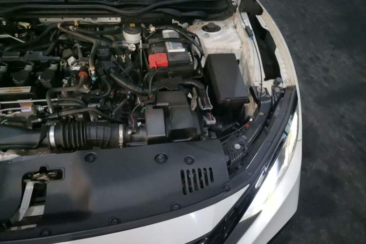 Used Honda Civic 2019 220TURBO CVT Dynamic Edition China VI Engine Bay Left