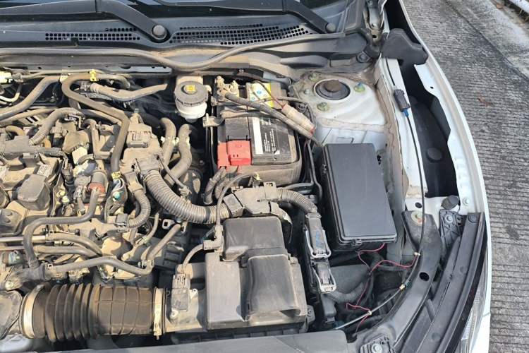 Used Honda Civic 2019 220TURBO CVT Dynamic Edition China V Emission Standard Engine Bay Left