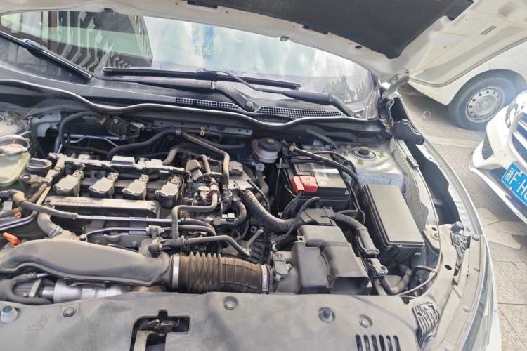 Used Honda Civic 2019 220TURBO CVT Dynamic Edition China VI Engine Bay Left