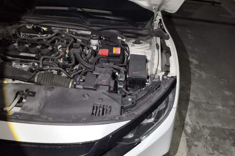 Used Honda Civic 2019 220TURBO CVT Dynamic Edition China VI Emission Standard Engine Bay Left