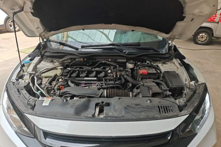 Used Honda Civic 2019 220TURBO CVT Dynamic Edition China VI Engine Bay