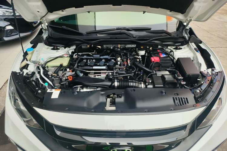 Used Honda Civic 2019 220TURBO CVT Dynamic Edition China VI Engine Bay