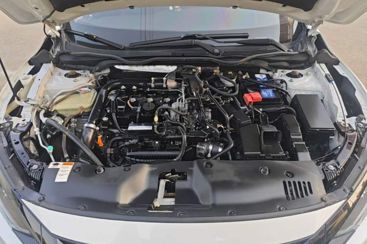 Used Honda Civic 2019 180TURBO CVT Shangdong Edition China VI Engine Bay