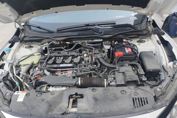 Used Honda Civic 2019 220TURBO CVT Dynamic Edition China VI Engine Bay