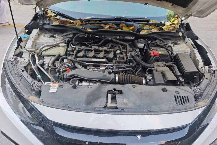 Used Honda Civic 2019 220TURBO CVT Dynamic Edition China VI Emission Standard Engine Bay
