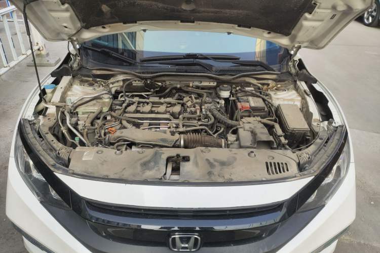 Used Honda Civic 2019 220TURBO CVT Dynamic Edition China VI Engine Bay