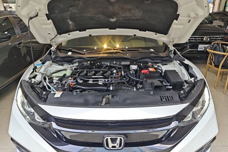 Used Honda Civic 2019 220TURBO CVT Dynamic Edition China VI Emission Standard Engine Bay