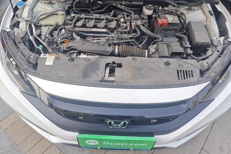 Used Honda Civic 2019 220TURBO CVT Dynamic Edition China VI Engine Bay