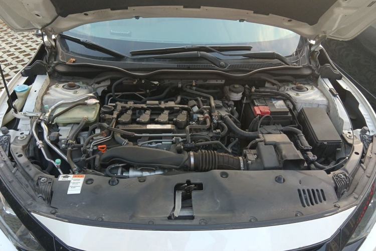 Used Honda Civic 2019 220TURBO CVT Dynamic Edition China VI Emission Standard Engine Bay