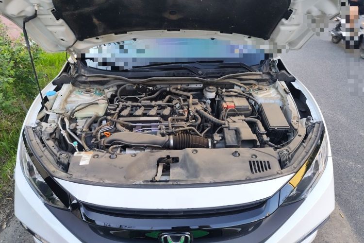Used Honda Civic 2019 220TURBO CVT Dynamic Edition China VI Engine Bay