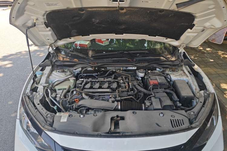 Used Honda Civic 2019 220TURBO CVT Dynamic Edition China VI Engine Bay