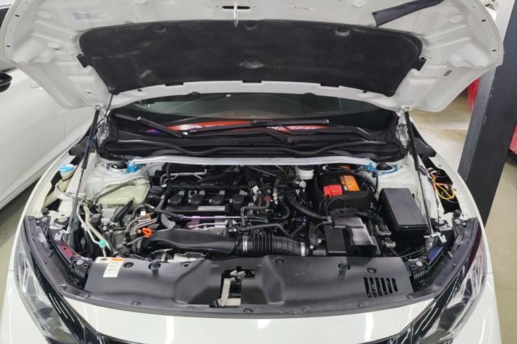 Used Honda Civic 2019 220TURBO CVT Dynamic Edition China VI Engine Bay