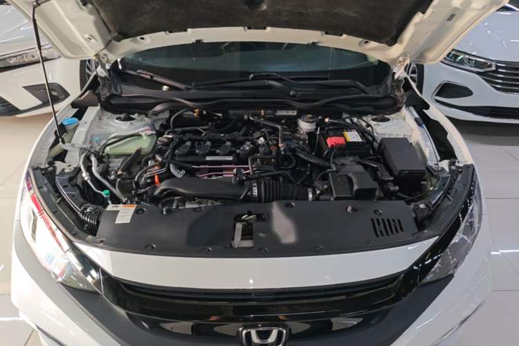 Used Honda Civic 2019 220TURBO CVT Dynamic Edition China VI Engine Bay