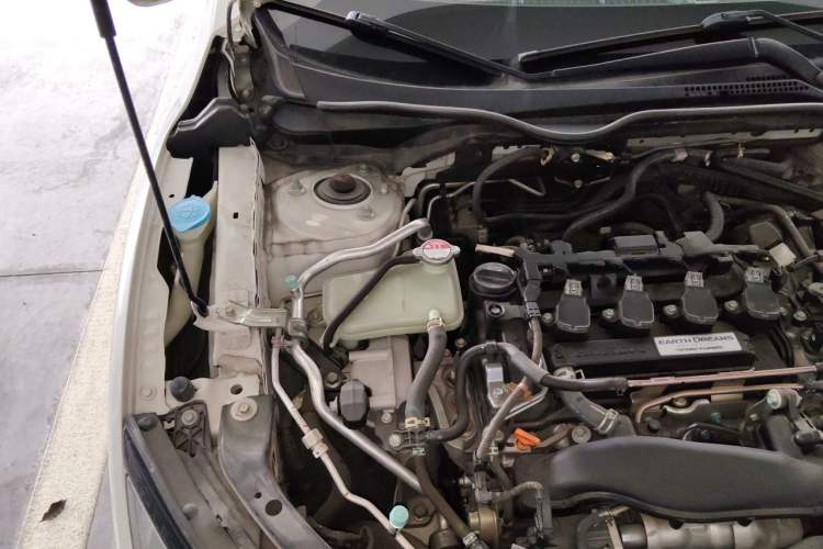 Used Honda Civic 2019 220TURBO CVT Power Edition China V Engine Bay Right