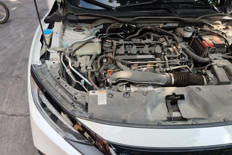 Used Honda Civic 2019 220TURBO CVT Dynamic Edition China VI Engine Bay Right