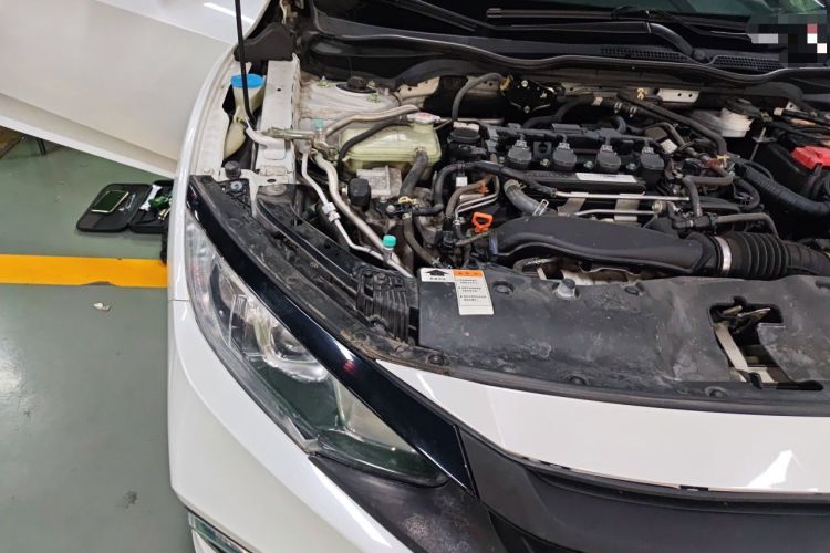 Used Honda Civic 2019 220TURBO CVT Dynamic Edition China VI Engine Bay Right