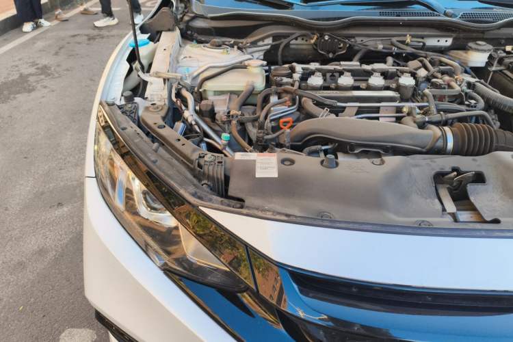 Used Honda Civic 2019 220TURBO CVT Dynamic Edition China VI Emission Standard Engine Bay Right