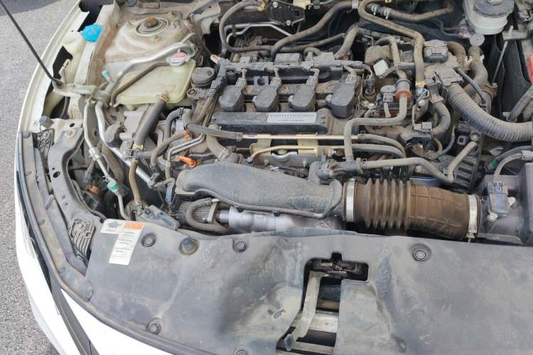 Used Honda Civic 2019 220TURBO CVT Dynamic Edition China VI Engine Bay Right