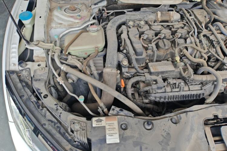 Used Honda Civic 2019 180TURBO CVT Shangyue Edition China VI Emission Standard Engine Bay Right