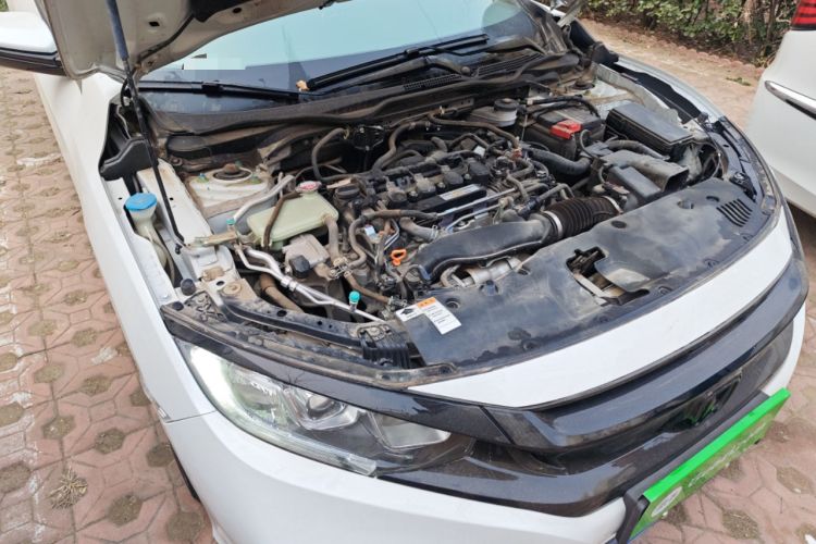 Used Honda Civic 2019 220TURBO CVT Dynamic Edition China VI Emission Standard Engine Bay Right