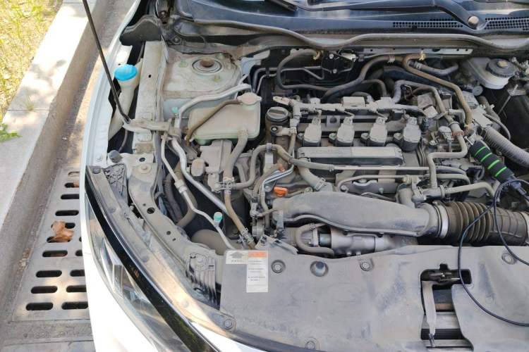 Used Honda Civic 2019 220TURBO CVT Dynamic Edition China VI Emission Standard Engine Bay Right
