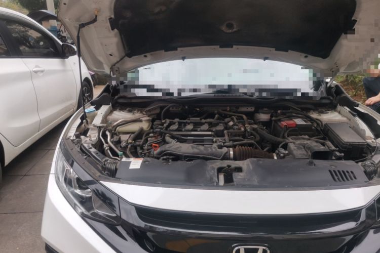 Used Honda Civic 2019 220TURBO CVT Ignition Edition China VI Emission Standard Engine Bay Right
